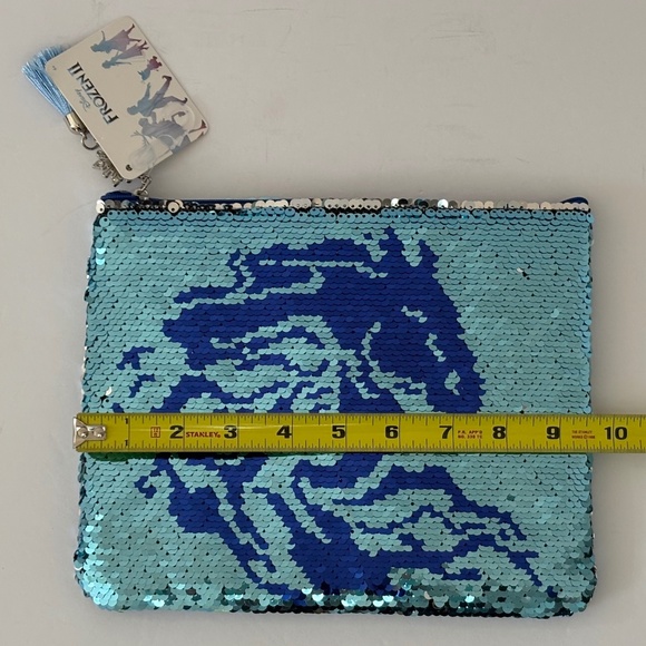 Disney Frozen II (15 Days Of Socks Kid's L / 3-10) Advent Calendar & Pencil Case - Picture 7 of 8